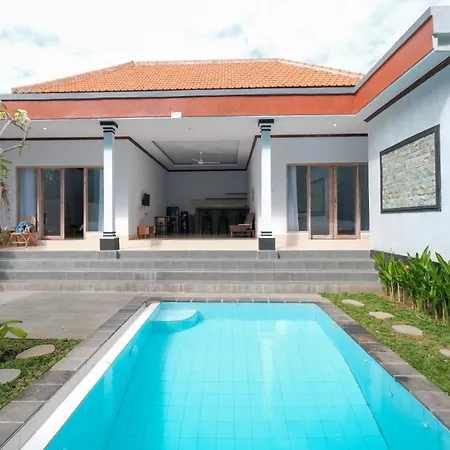 Riverside Villa In Canggu